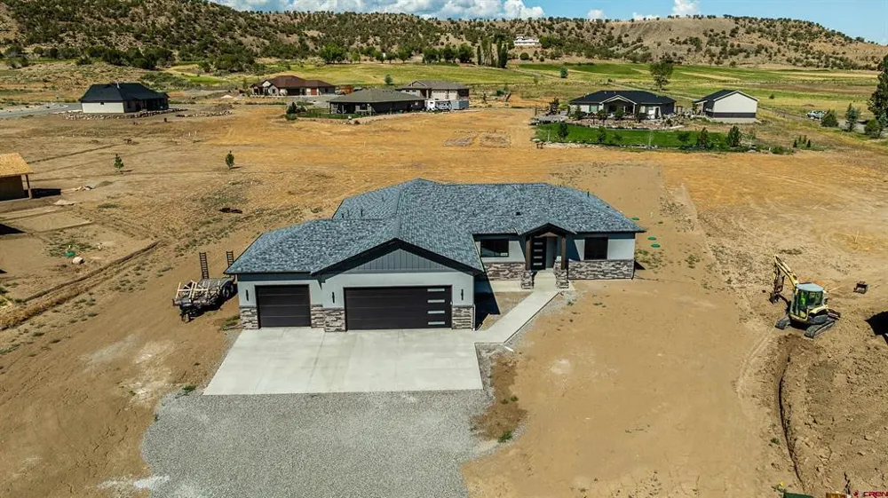 22165 6840 COURT Montrose, CO 81403