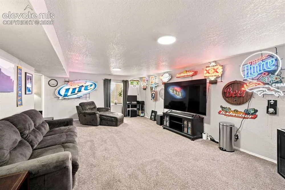168 Kingsley Avenue Pueblo, CO 81005