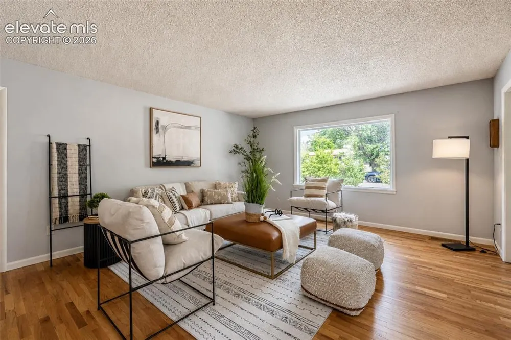 914 Meade Avenue Colorado Springs, CO 80909