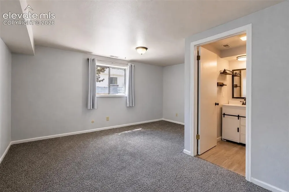 914 Meade Avenue Colorado Springs, CO 80909