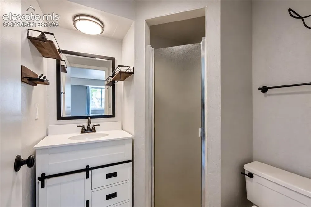 914 Meade Avenue Colorado Springs, CO 80909