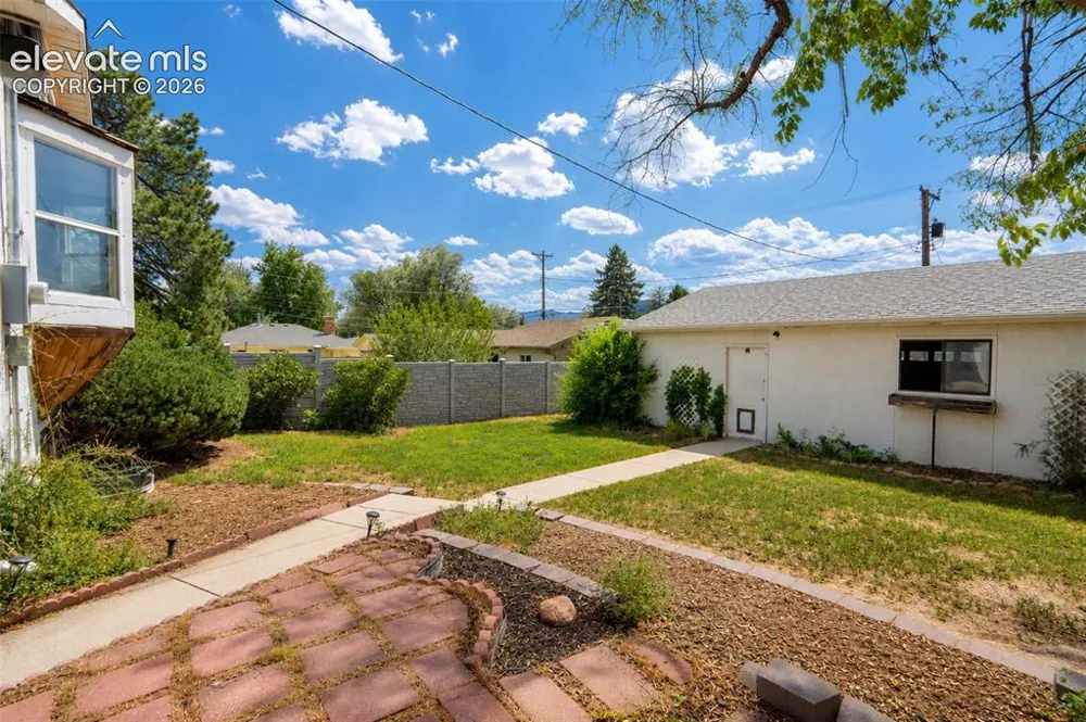 914 Meade Avenue Colorado Springs, CO 80909