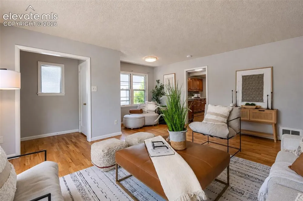 914 Meade Avenue Colorado Springs, CO 80909