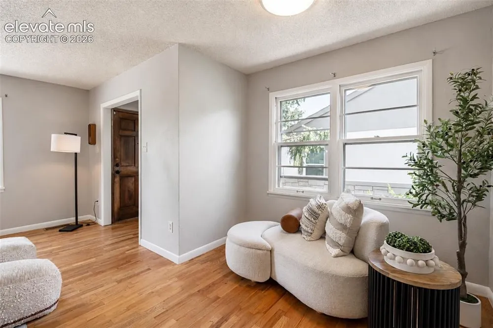 914 Meade Avenue Colorado Springs, CO 80909