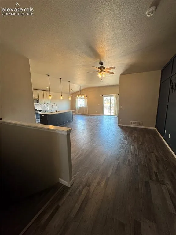 822 S Espanola Drive Pueblo, CO 81007