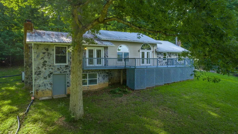93 Bell Summers Road Pikeville, TN 37367