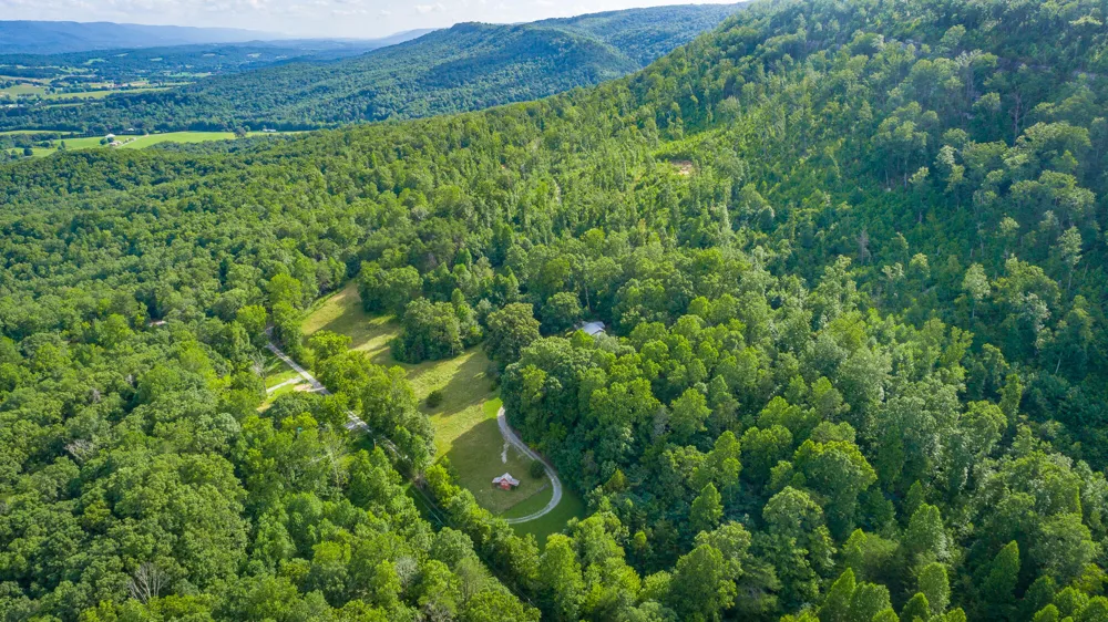 93 Bell Summers Road Pikeville, TN 37367