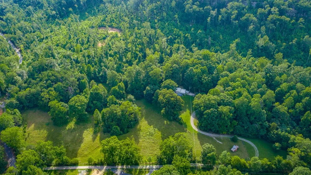 93 Bell Summers Road Pikeville, TN 37367