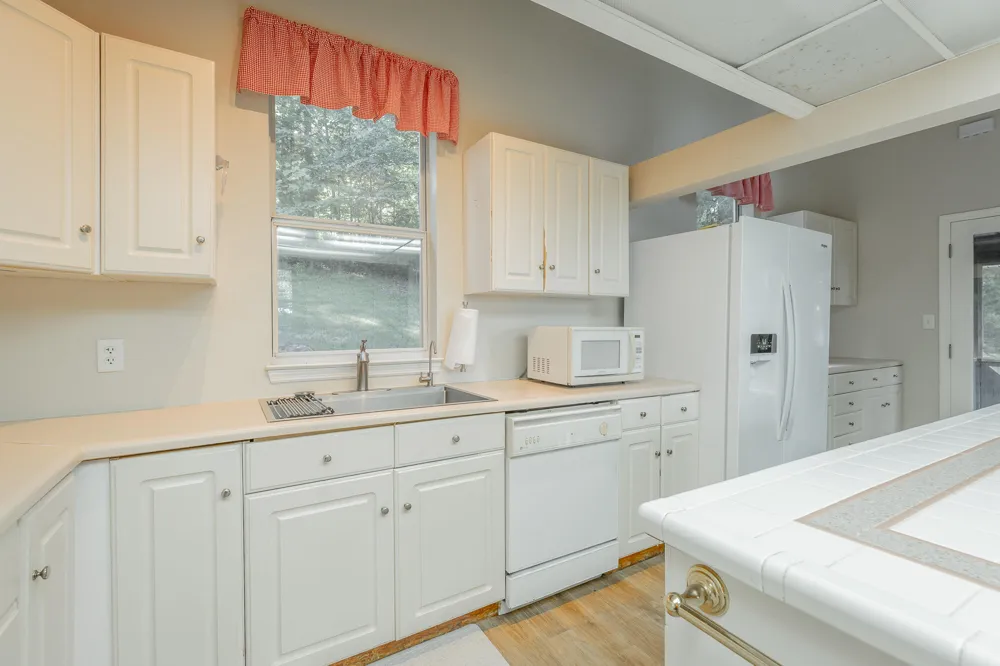 93 Bell Summers Road Pikeville, TN 37367