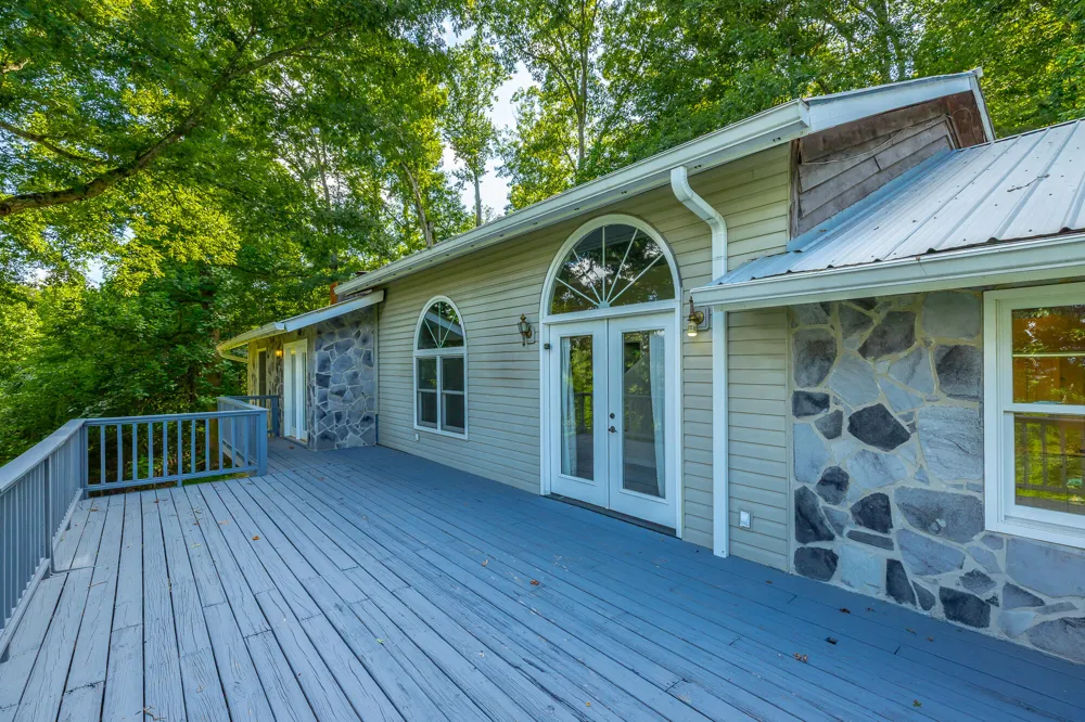 93 Bell Summers Road Pikeville, TN 37367