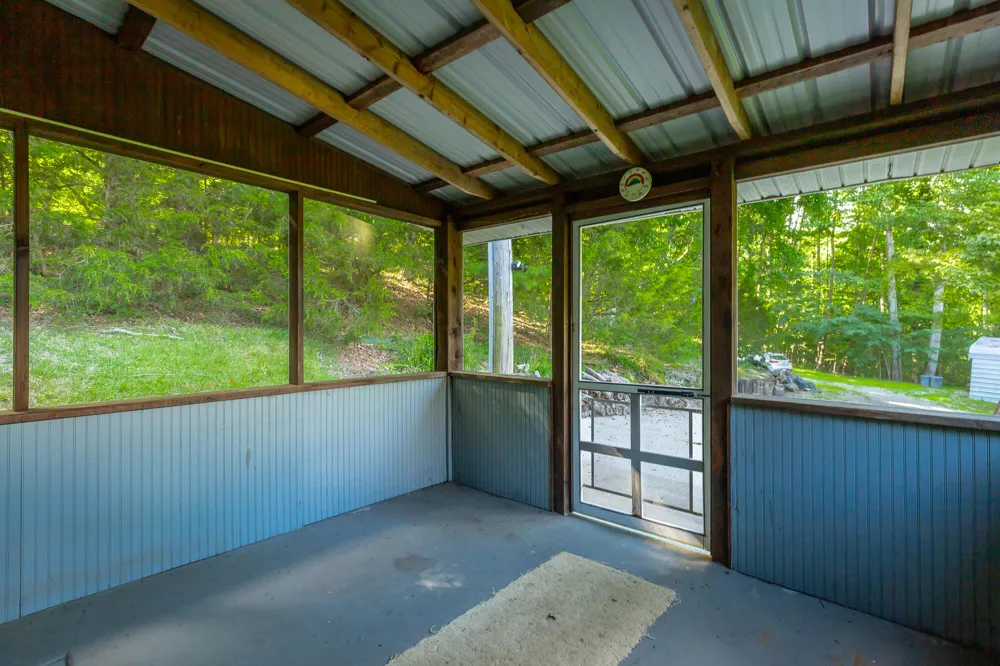 93 Bell Summers Road Pikeville, TN 37367