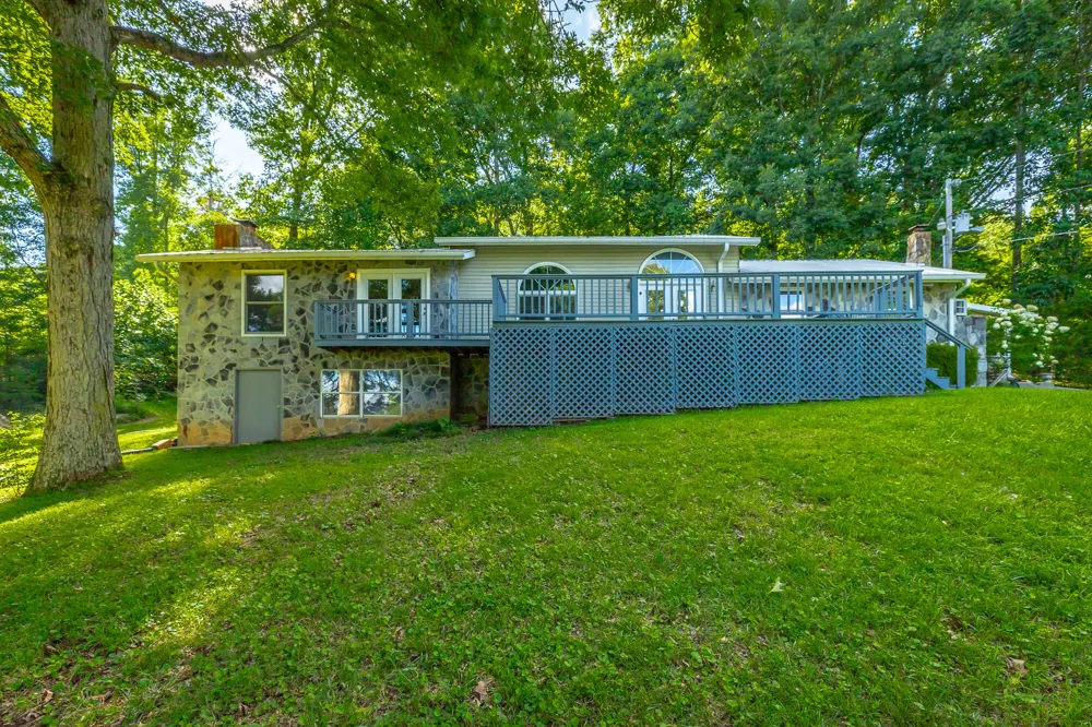 93 Bell Summers Road Pikeville, TN 37367