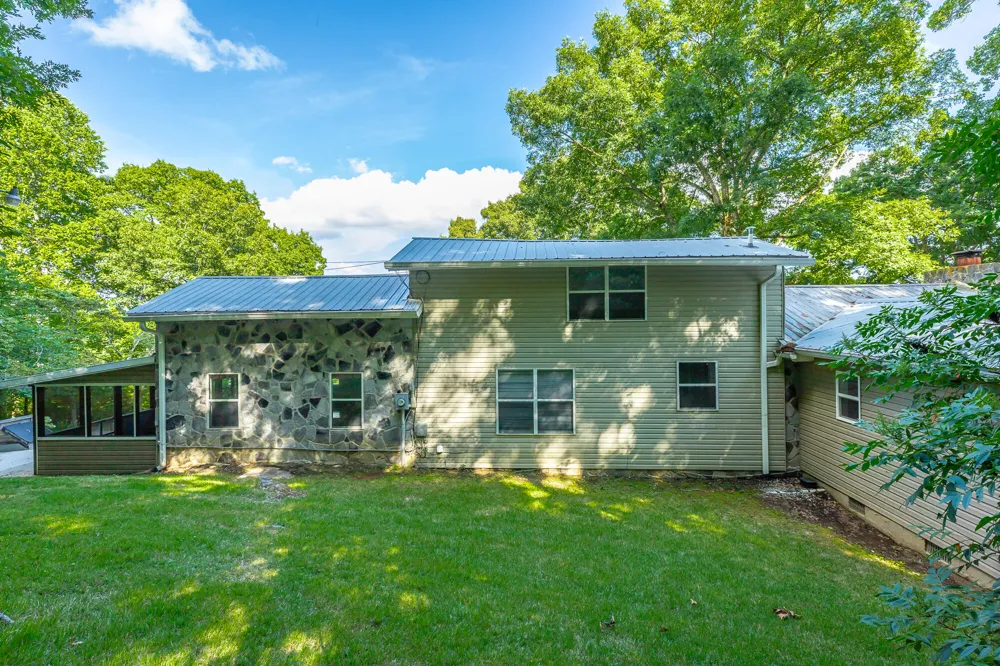 93 Bell Summers Road Pikeville, TN 37367