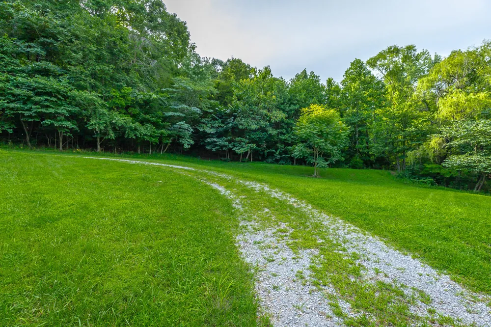 93 Bell Summers Road Pikeville, TN 37367