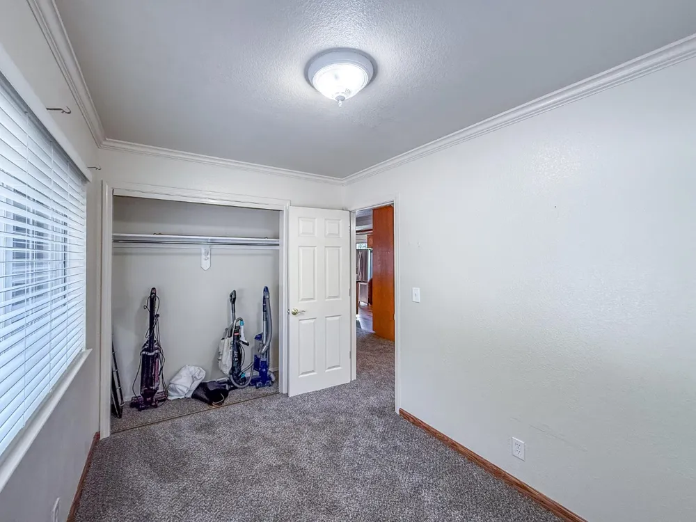 39314 Manzanita Drive Oakhurst, CA 93644