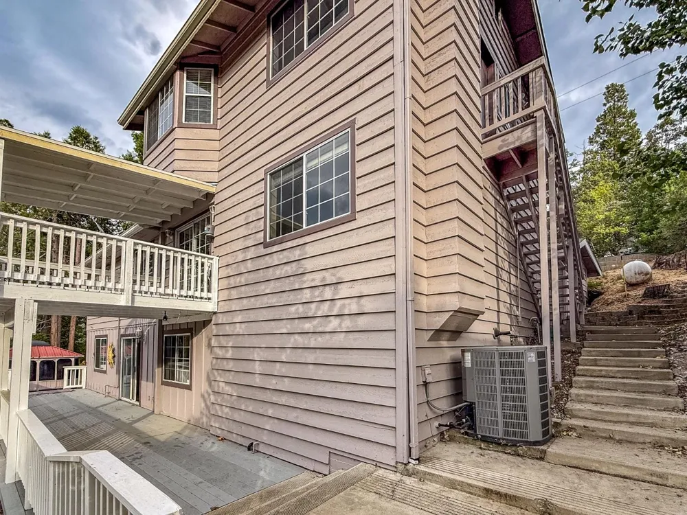 39314 Manzanita Drive Oakhurst, CA 93644