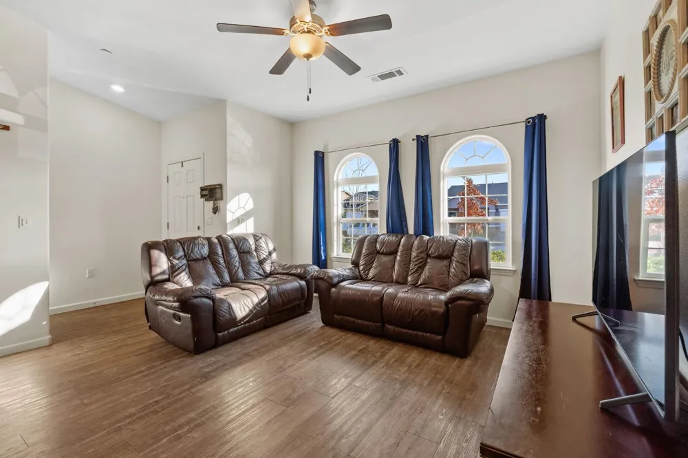 1237 E Orange Street Avenal, CA 93204