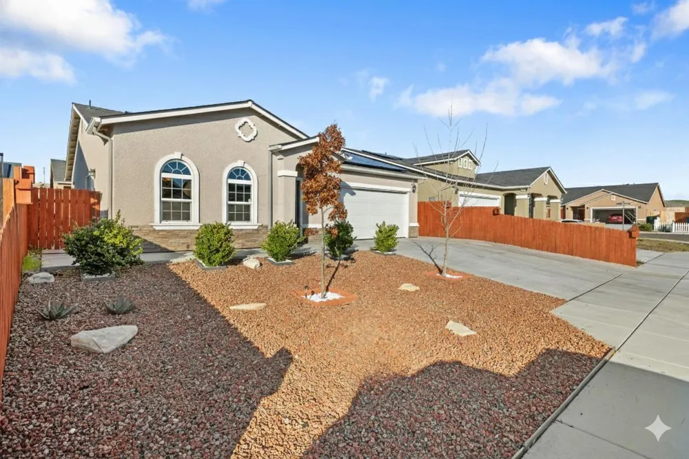 1237 E Orange Street Avenal, CA 93204