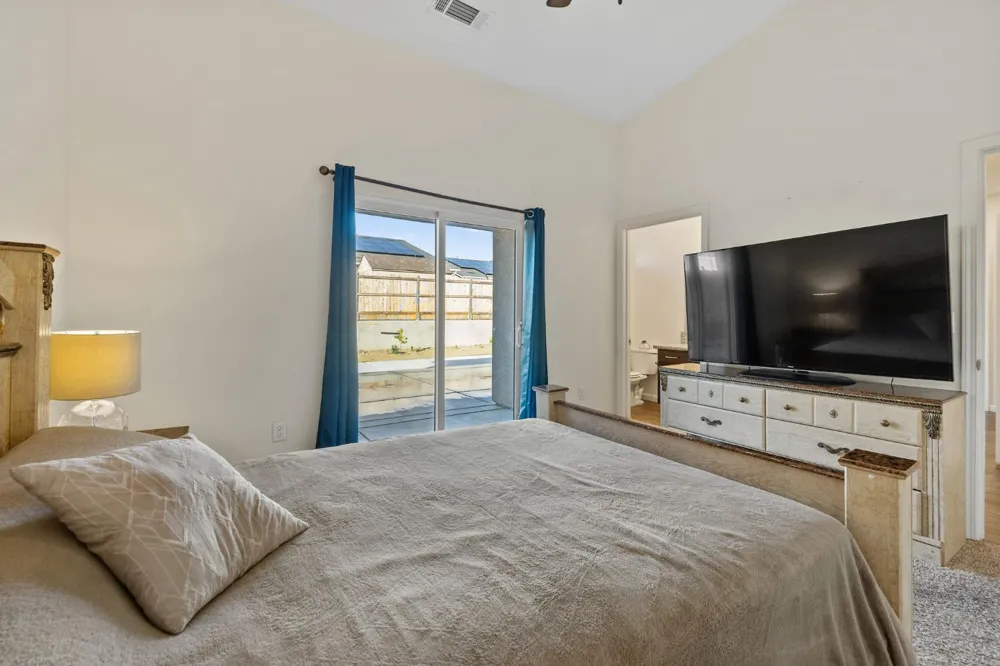 1237 E Orange Street Avenal, CA 93204