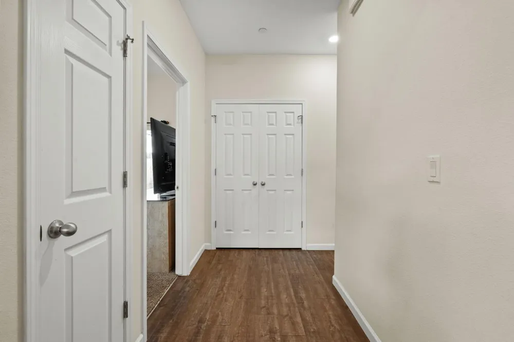 1237 E Orange Street Avenal, CA 93204