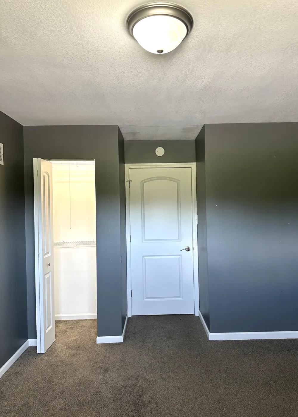 6092 Cleveland Street Merrillville, IN 46410