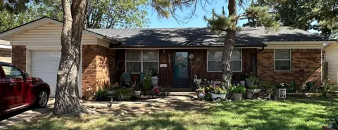 913 SHAMROCK DRIVE