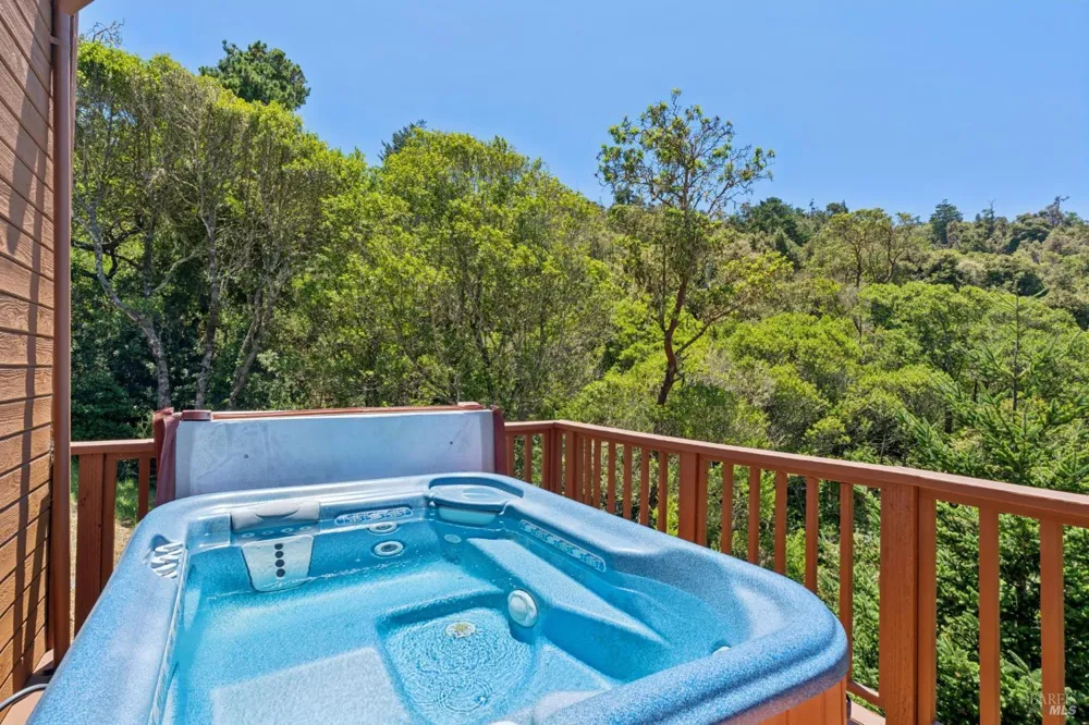 100 Heather Lane Inverness, CA 94937