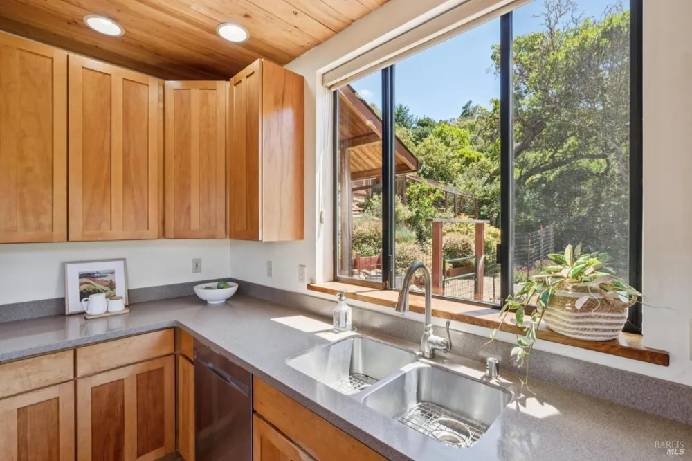 100 Heather Lane Inverness, CA 94937