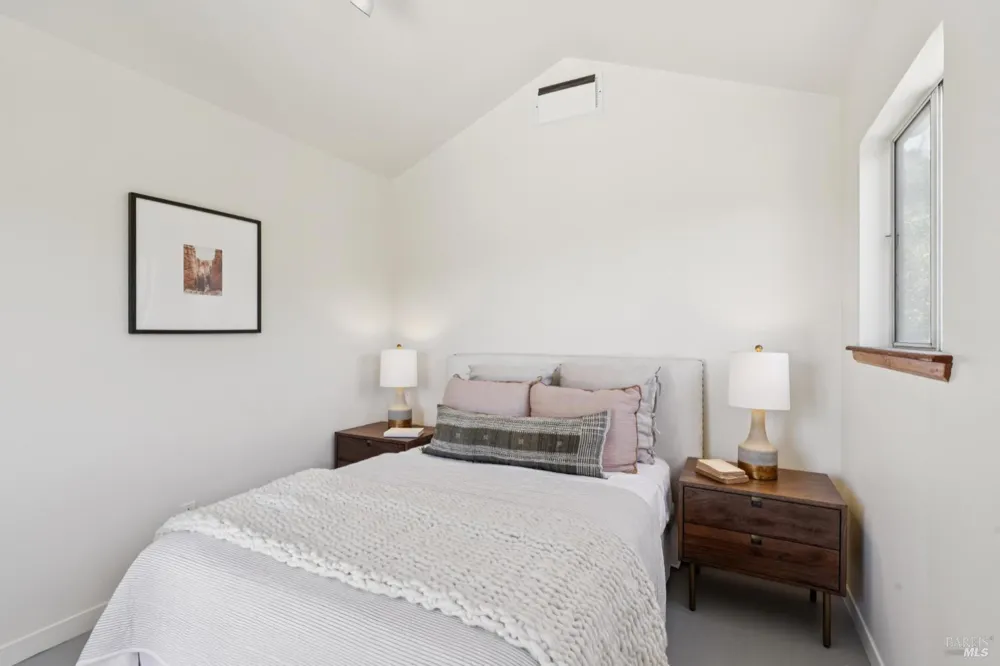 100 Heather Lane Inverness, CA 94937