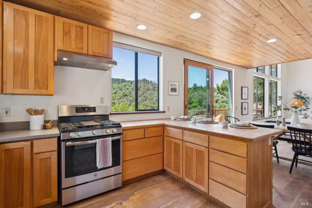 100 Heather Lane Inverness, CA 94937