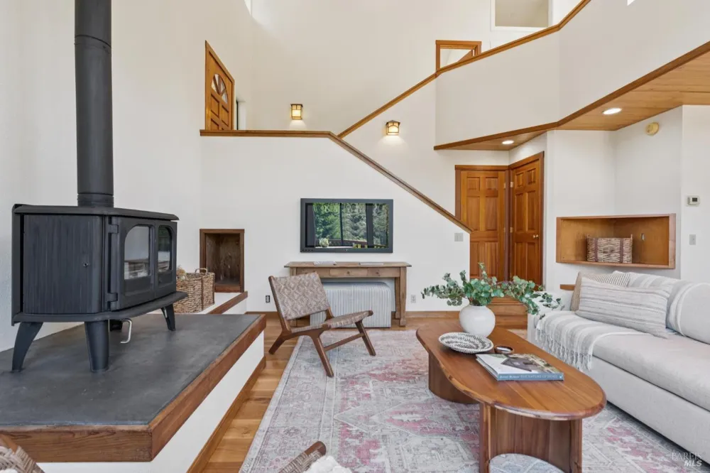 100 Heather Lane Inverness, CA 94937