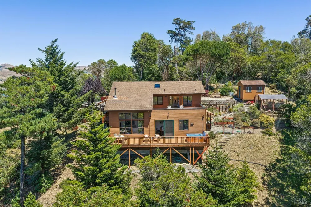 100 Heather Lane Inverness, CA 94937