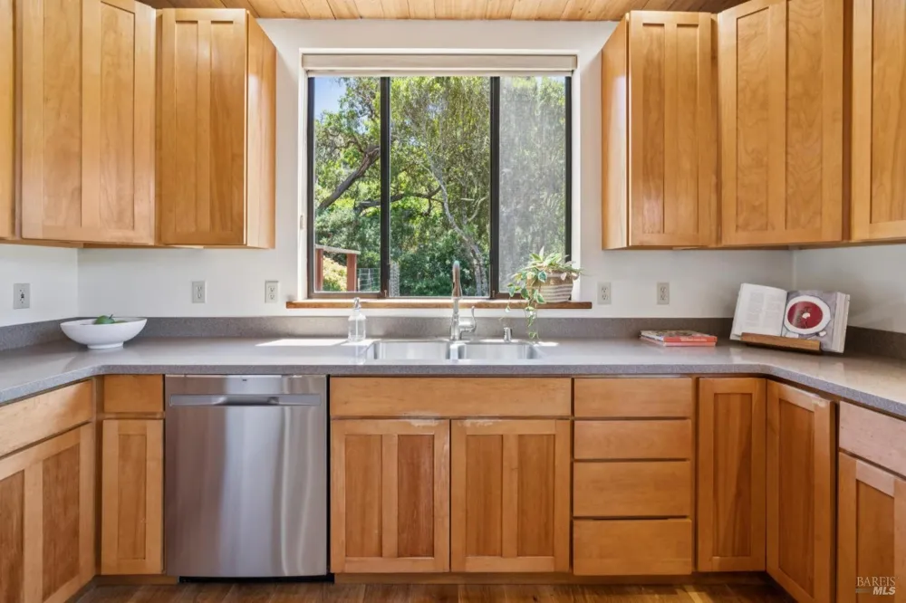 100 Heather Lane Inverness, CA 94937