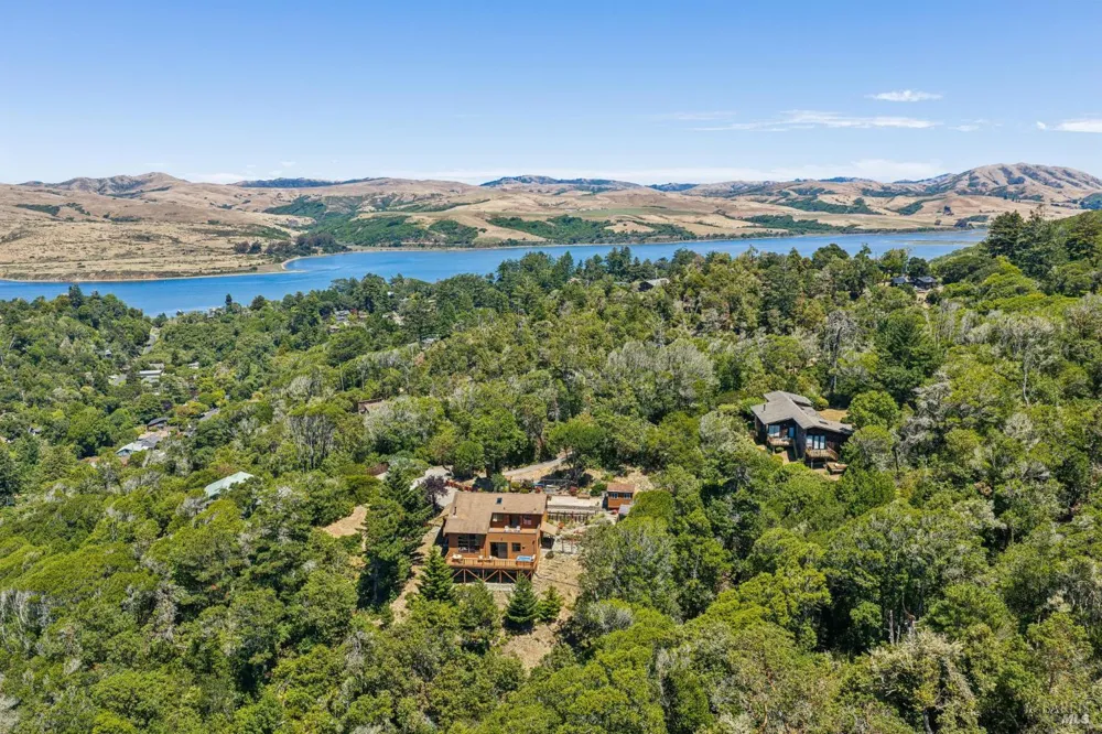 100 Heather Lane Inverness, CA 94937