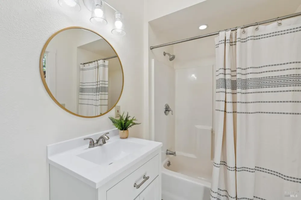 100 Heather Lane Inverness, CA 94937