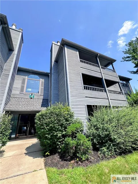 1211 Woodhaven Drive #1211