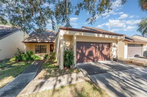 4240 CREEKWOOD LANE