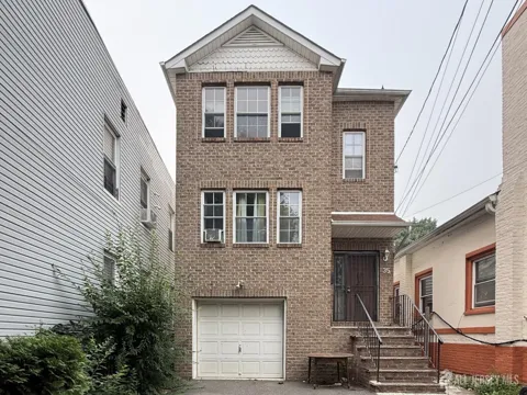 35 Tillinghast Street