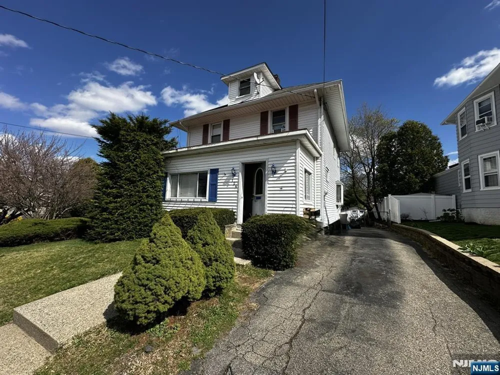 126 Bartholdi Avenue Butlerugh, NJ 07405