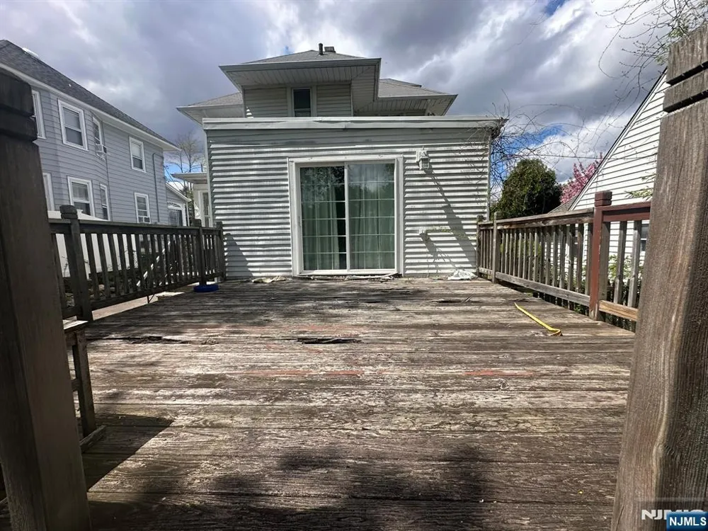 126 Bartholdi Avenue Butlerugh, NJ 07405