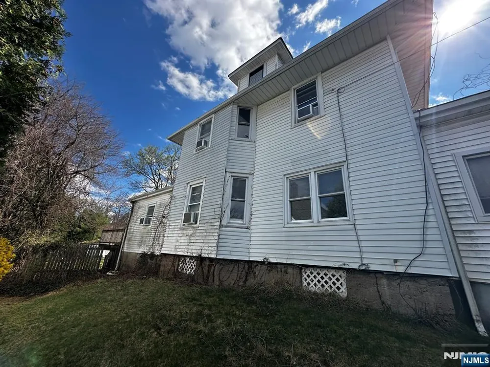 126 Bartholdi Avenue Butlerugh, NJ 07405