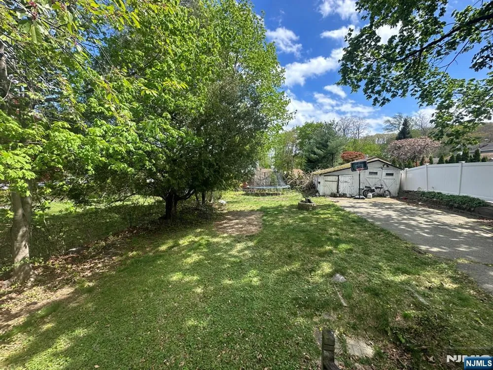 126 Bartholdi Avenue Butlerugh, NJ 07405