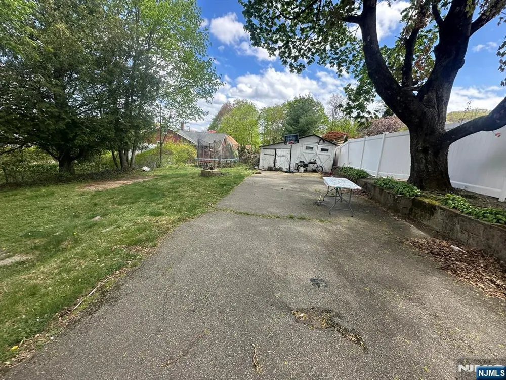 126 Bartholdi Avenue Butlerugh, NJ 07405
