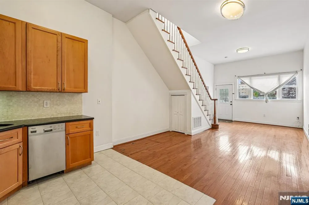 90A Hackensack Plank Road Weehawken, NJ 07086