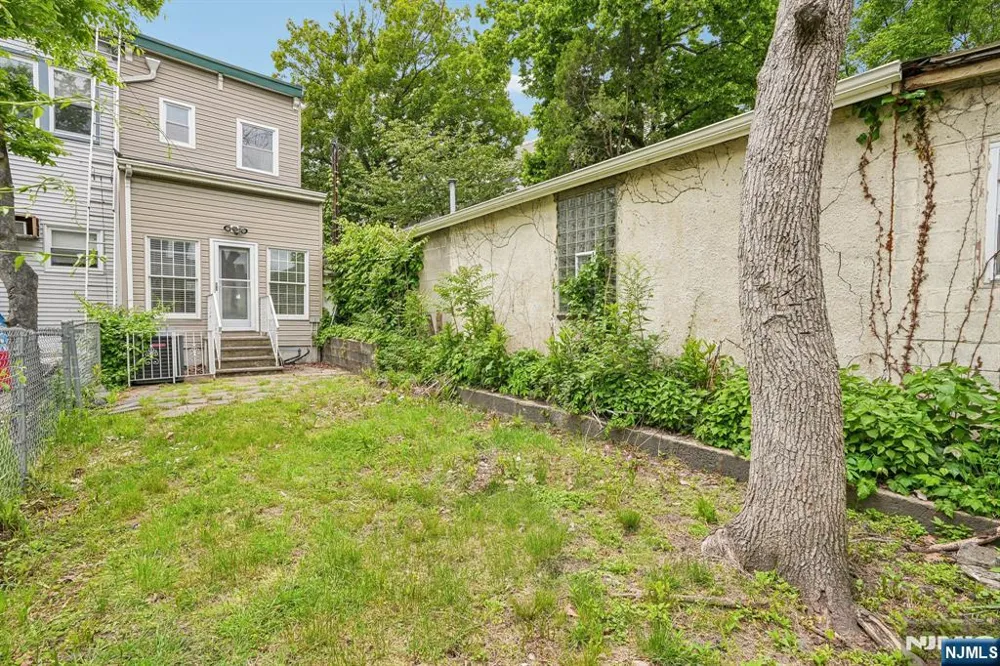 90A Hackensack Plank Road Weehawken, NJ 07086