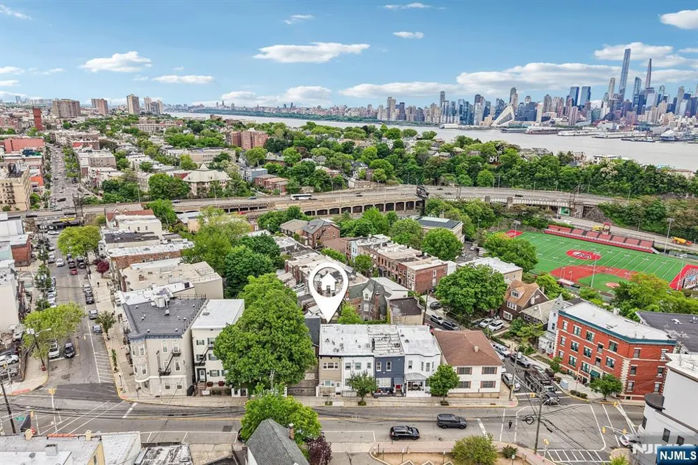 90A Hackensack Plank Road Weehawken, NJ 07086