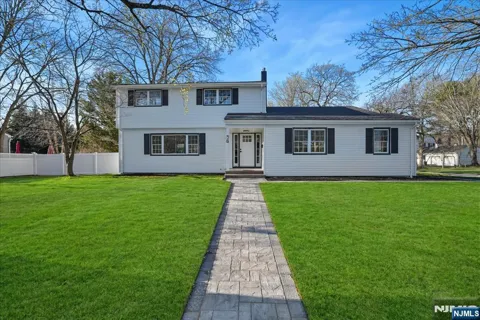56 Manor