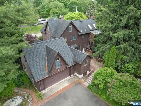 148 Spring Valley Road