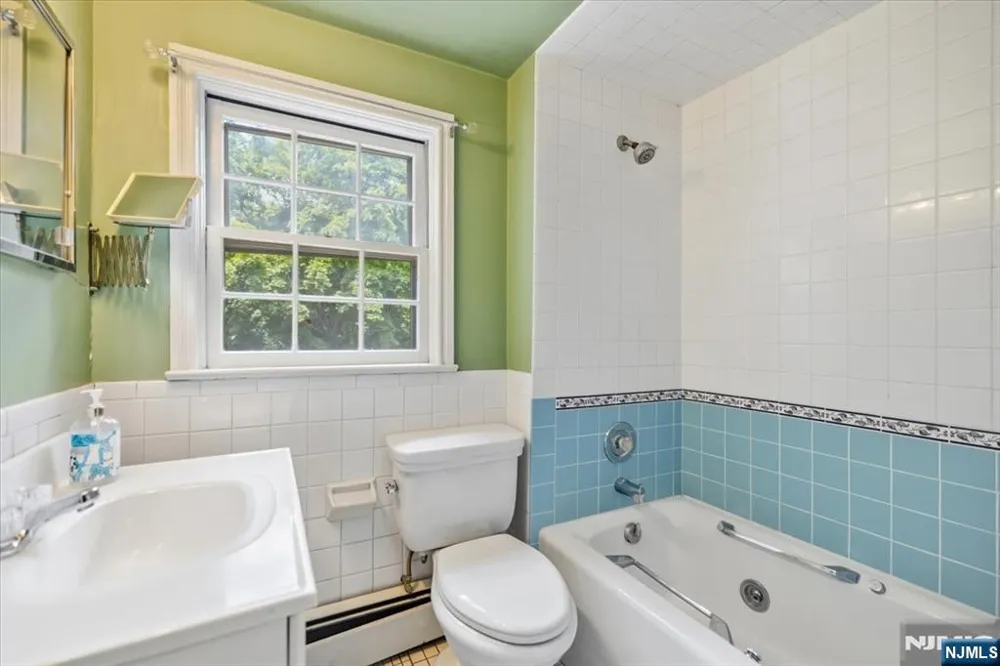 148 Spring Valley Road Montvale, NJ 07645