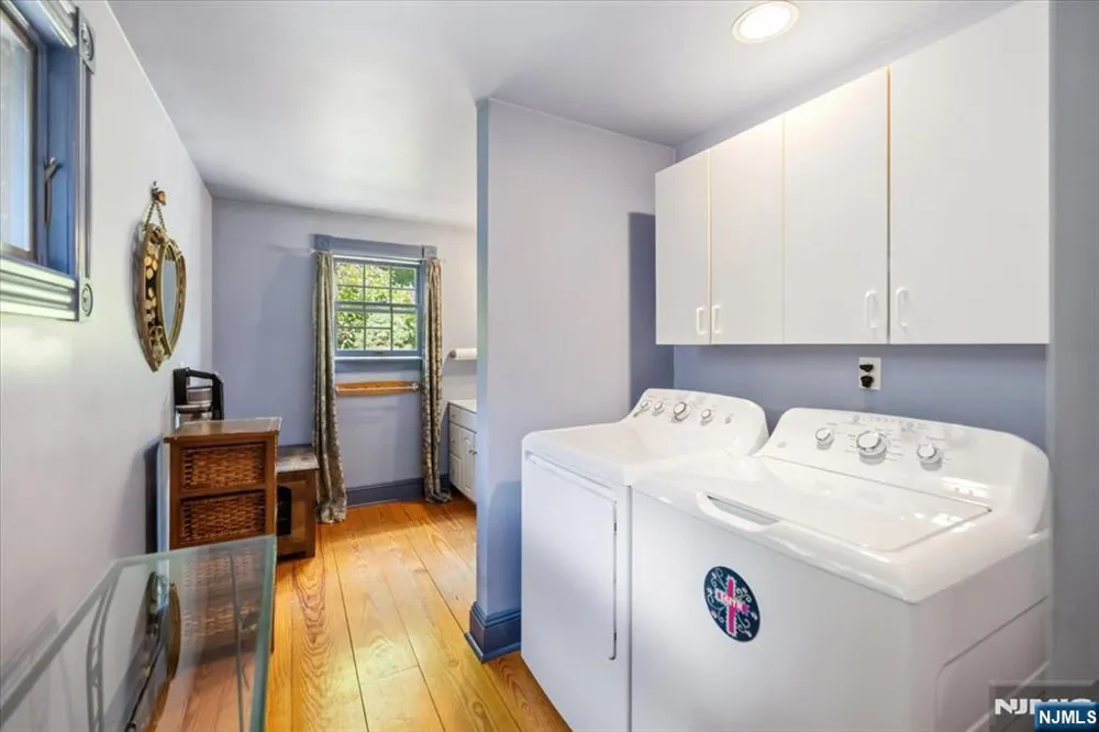 148 Spring Valley Road Montvale, NJ 07645